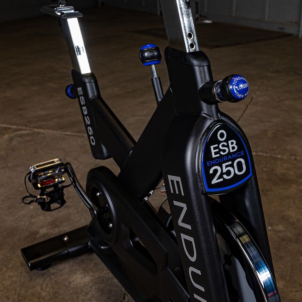 Ausdauer-Full-Spin-Bike